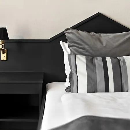 Hotel Tryp By Wyndham 3*