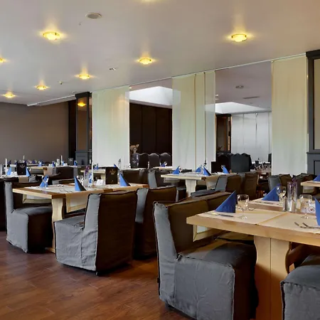 فندق Tryp By Wyndham 4*