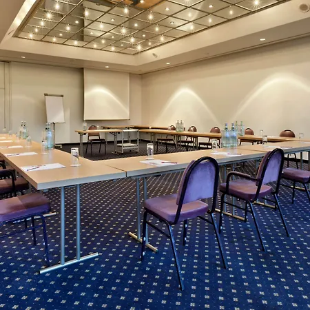 Tryp By Wyndham Hotel 3*
