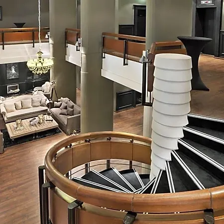 فندق Tryp By Wyndham 3*