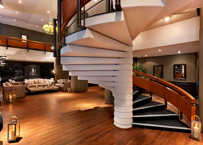 Hotell Tryp By Wyndham 4*